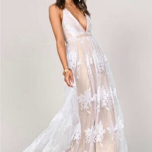Vici Antonia White Floral Lace Maci Dress